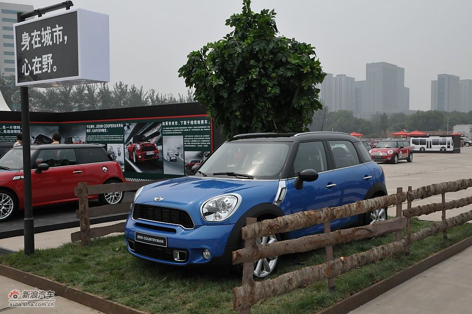 MINI Countryman外观