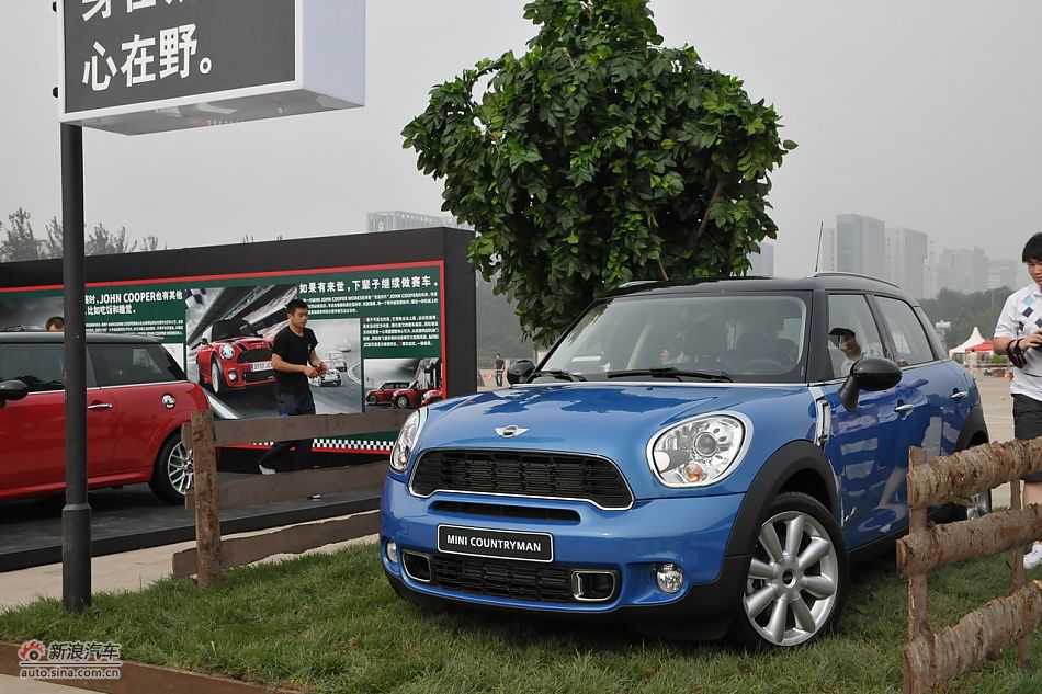 MINI Countryman外观