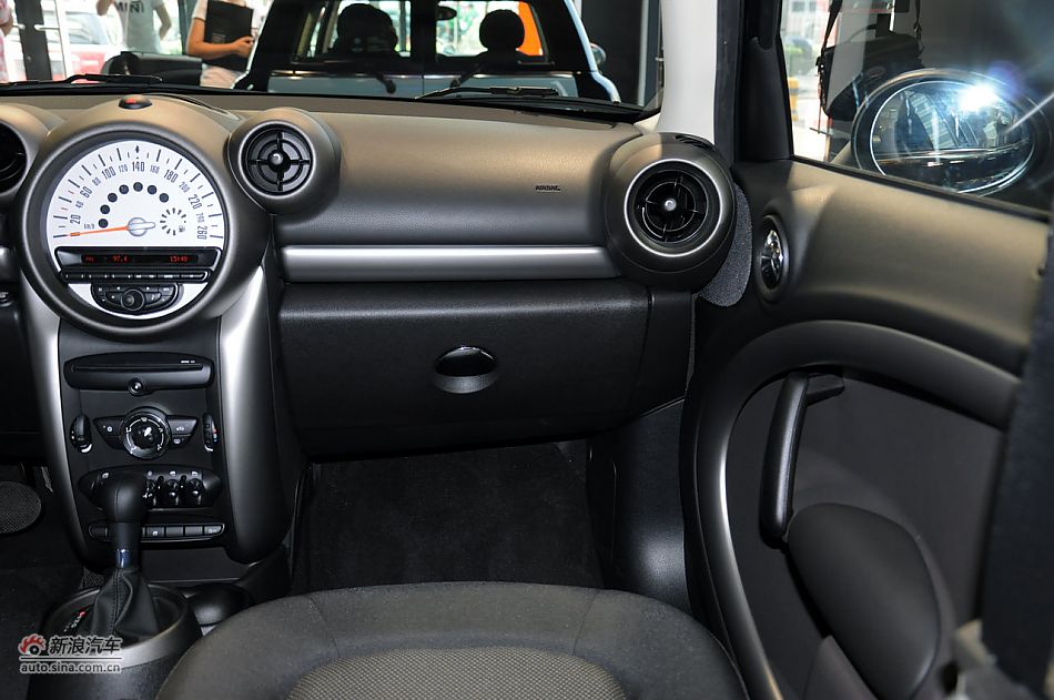 2011款MINI COUNTRYMAN实拍