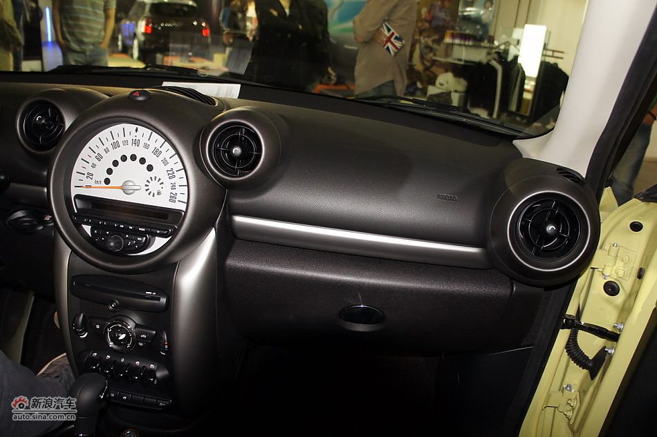 2011款MINI ONE COUNTRYMAN