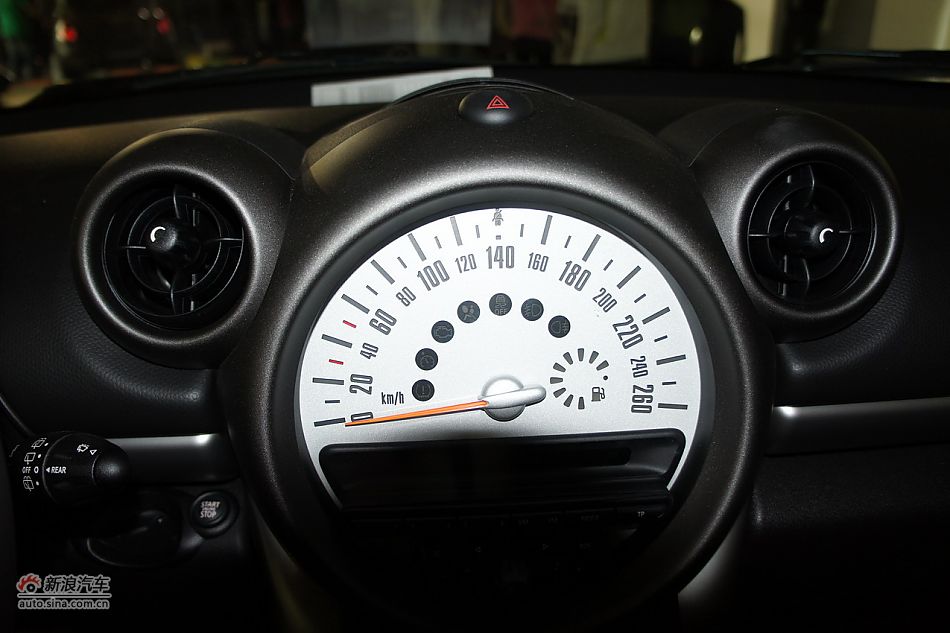 2011款MINI ONE COUNTRYMAN