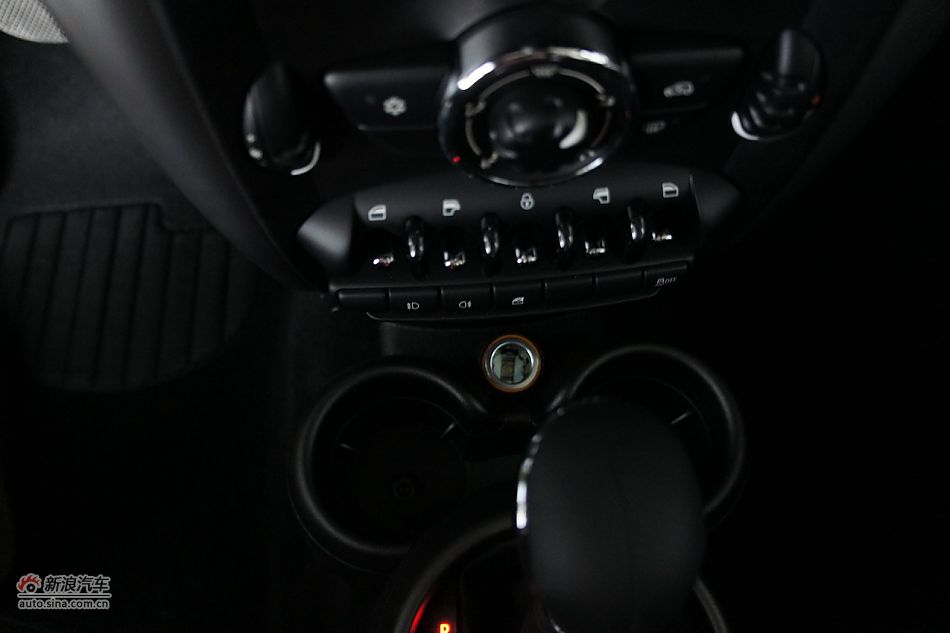 2011款MINI ONE COUNTRYMAN