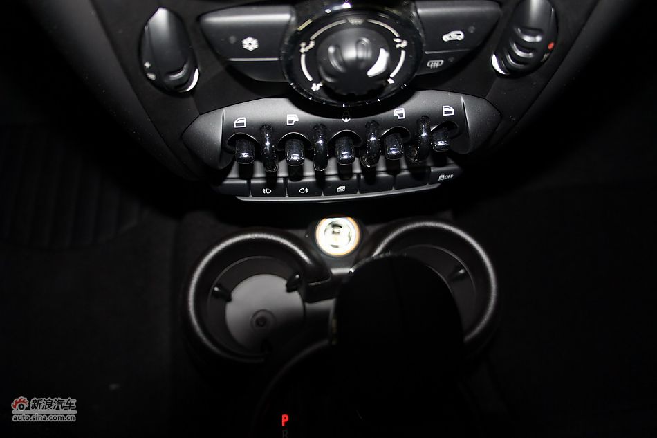 2011款MINI ONE COUNTRYMAN