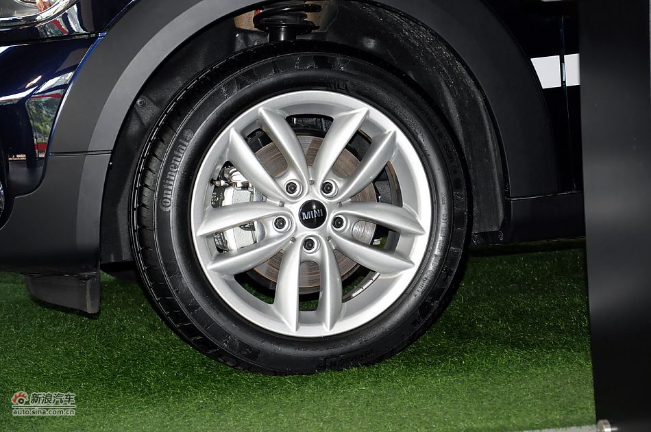 2011款MINI COUNTRYMAN实拍