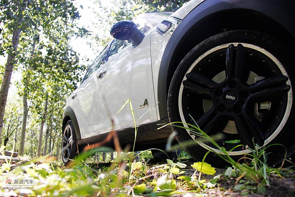 MINI COUNTRYMAN ALL4轻度越野测试