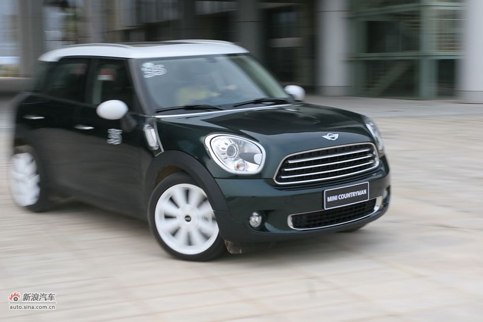 MINI COUNTRYMAN公路动态