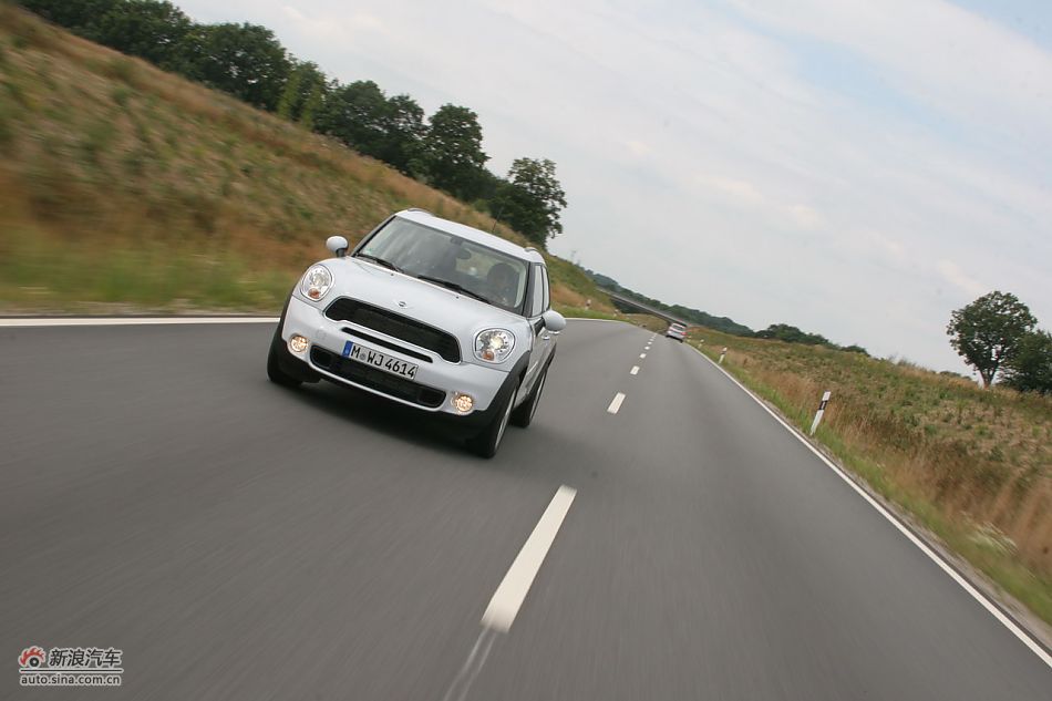 MINI Countryman公路动态