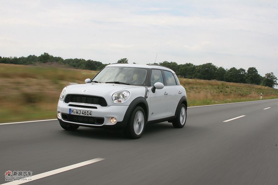 MINI Countryman公路动态