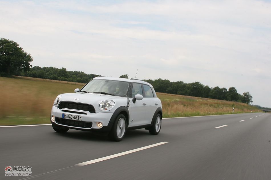 MINI Countryman公路动态