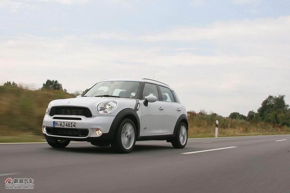 MINI Countryman公路动态
