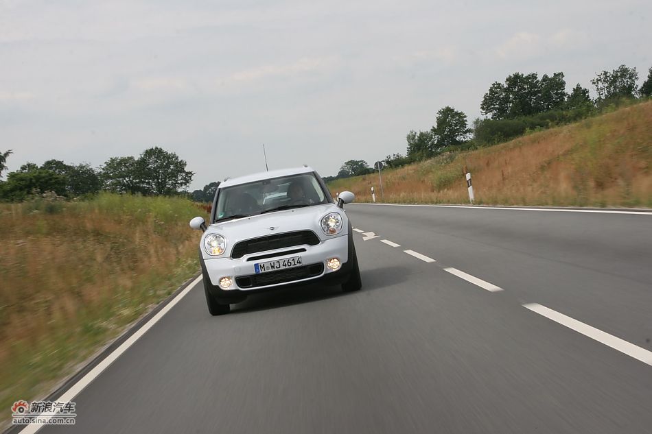 MINI Countryman公路动态