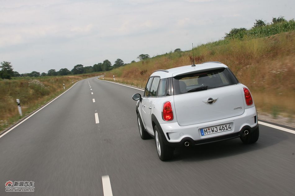 MINI Countryman公路动态