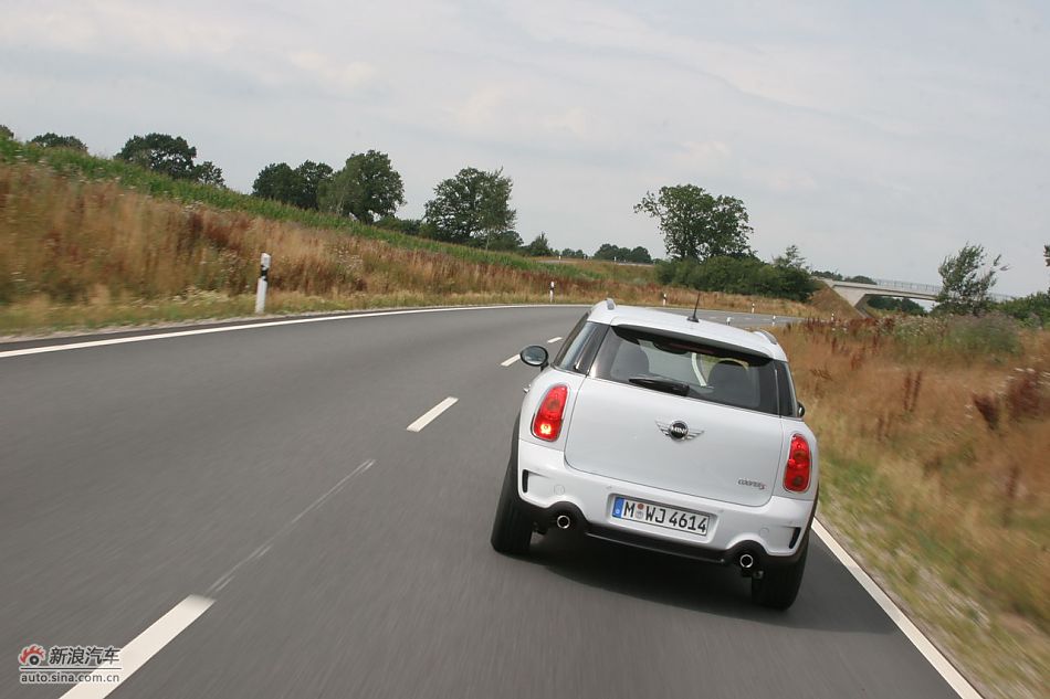 MINI Countryman公路动态