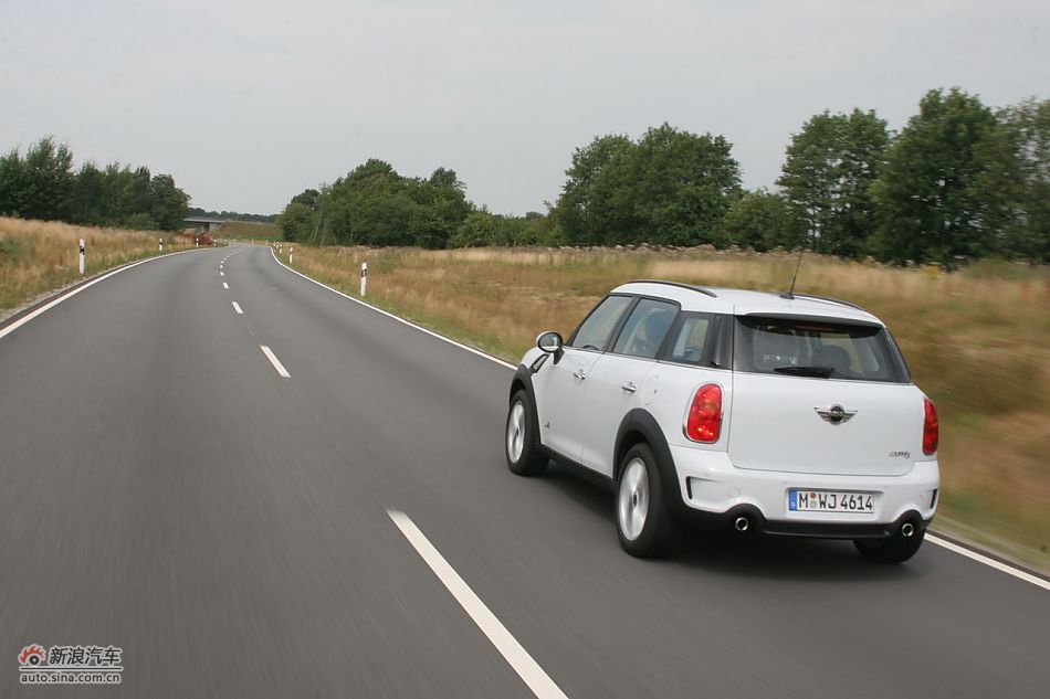 MINI Countryman公路动态
