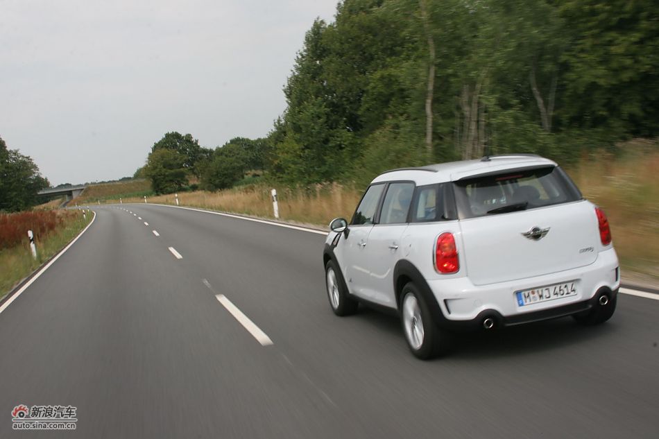 MINI Countryman公路动态