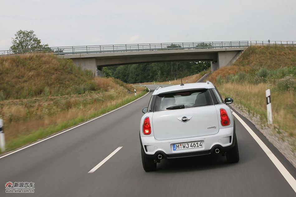 MINI Countryman公路动态