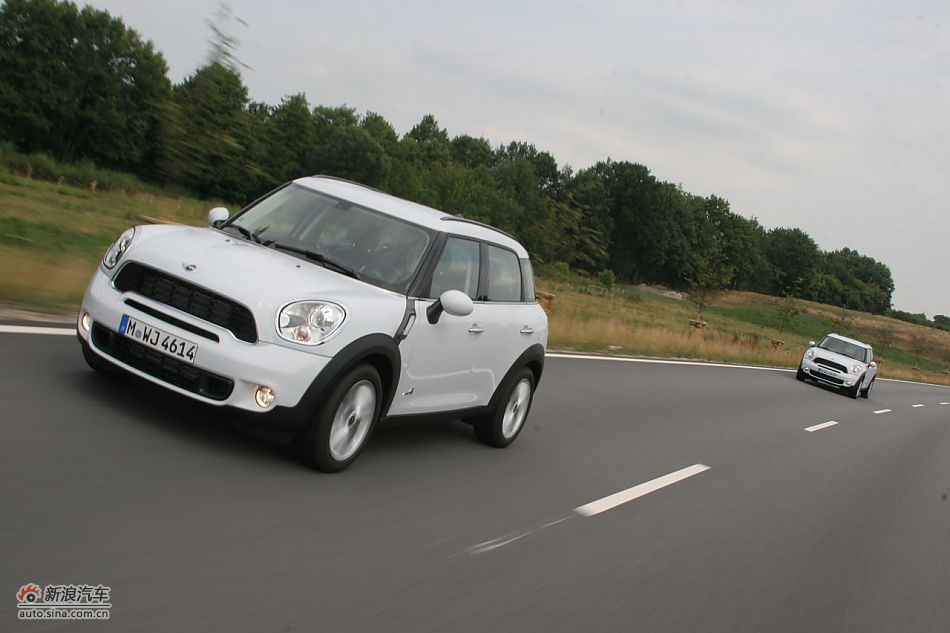 MINI Countryman公路动态