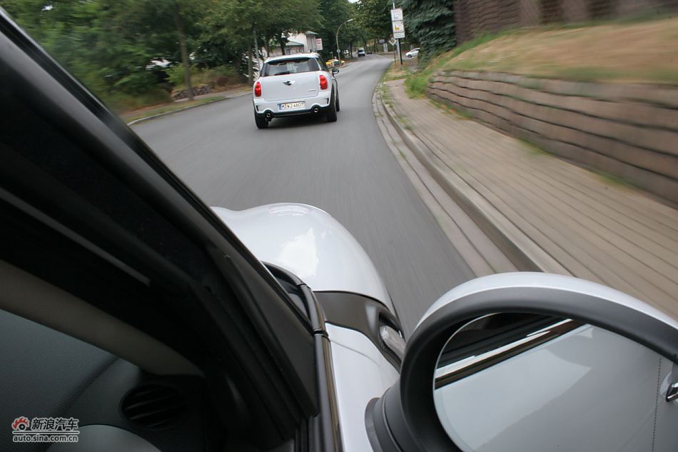 MINI Countryman公路动态