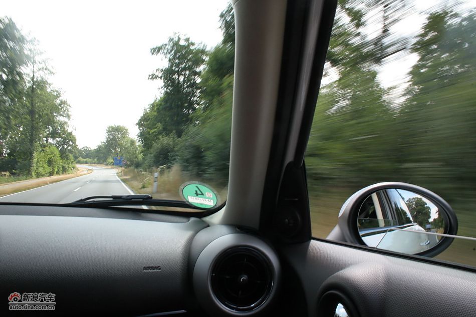 MINI Countryman公路动态