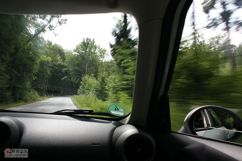 MINI Countryman公路动态