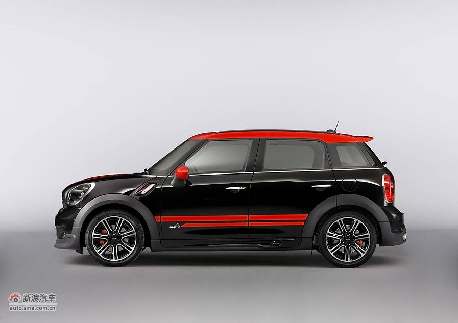 2013MINI JCW COUNTRYMAN
