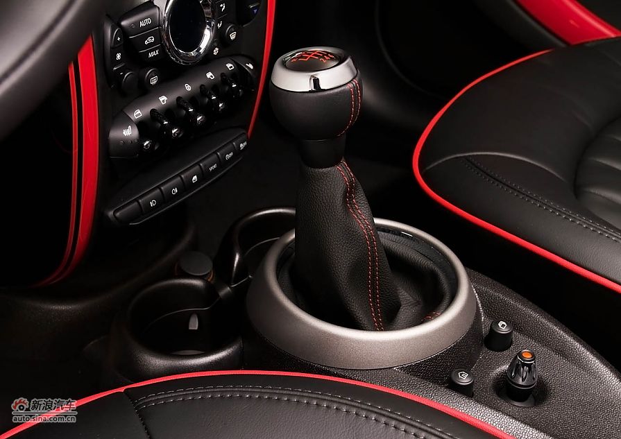 2013MINI JCW COUNTRYMAN