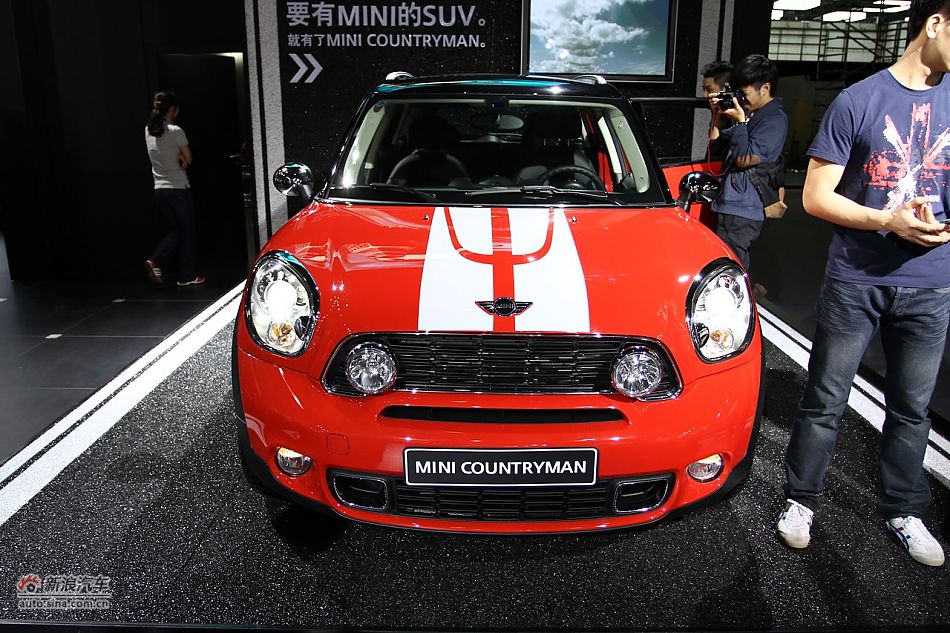 MINI COUNTRYMAN
