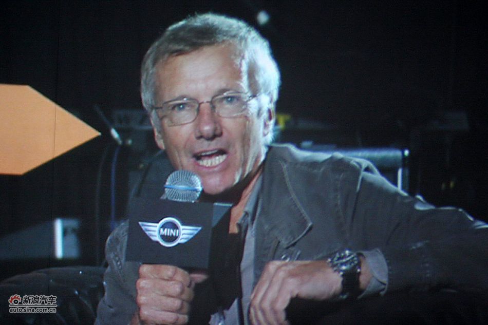 Lonely Planet的创始人托尼惠勒先生接受采访