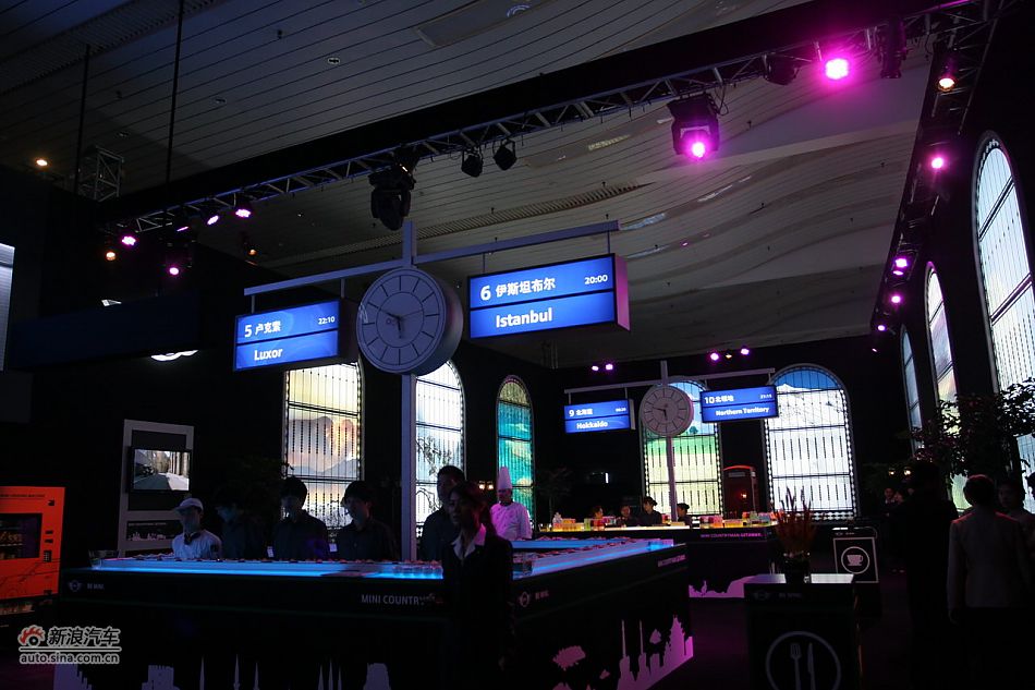 MINI Countryman上市现场图