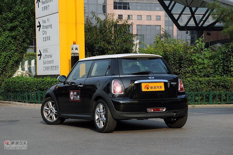 2011款MINI COOPER实拍