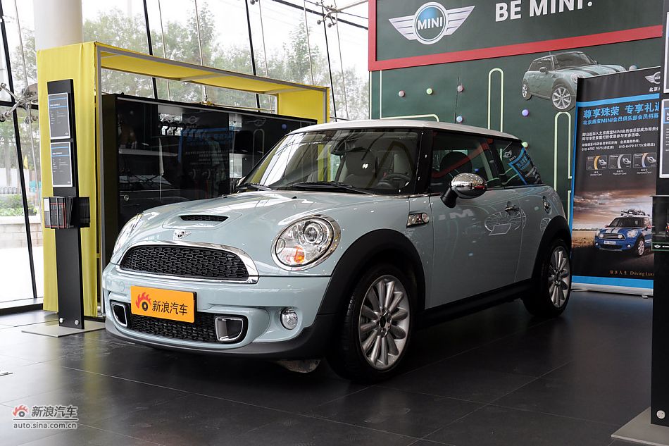 2011款MINI COOPER实拍