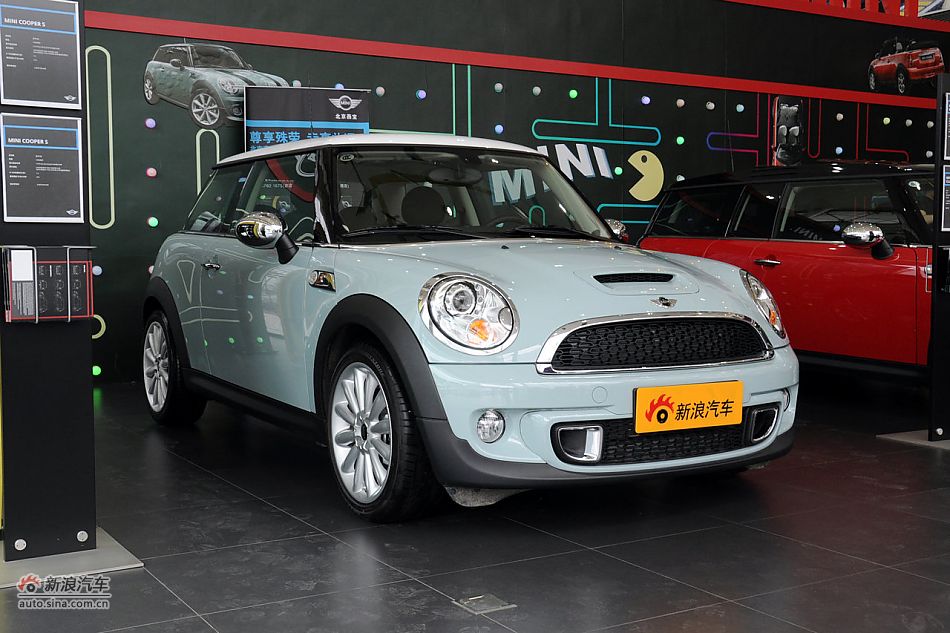 2011款MINI COOPER实拍