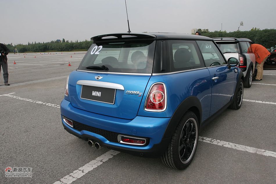 2011款MINI Cooper S外观