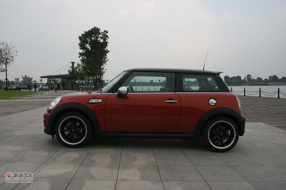 2011款MINI Cooper S外观