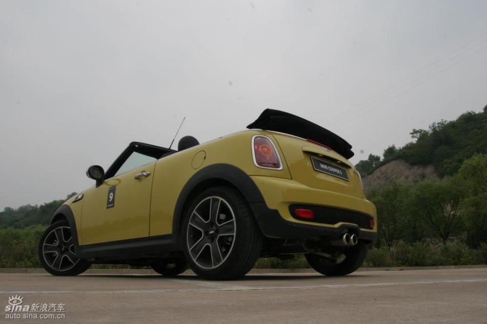 MINI Cooper S敞篷外观及细节