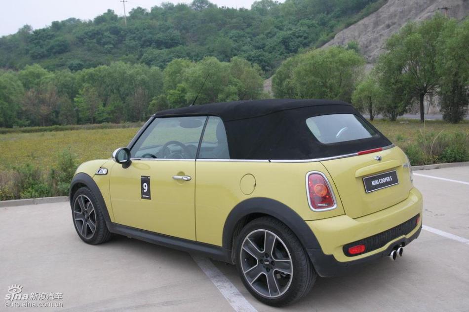 MINI Cooper S敞篷外观及细节