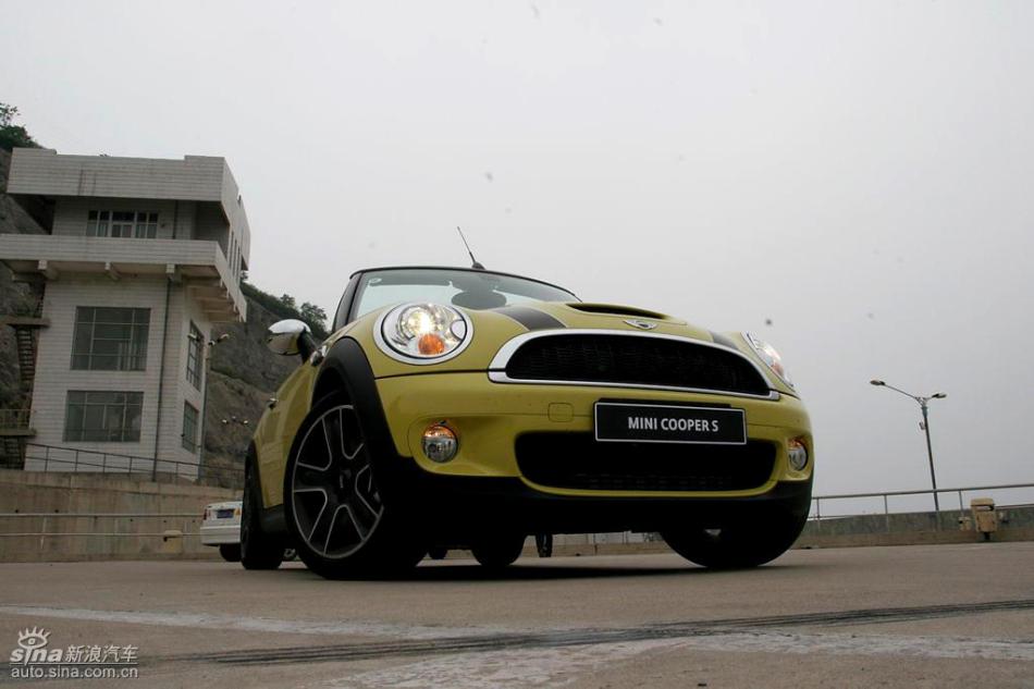 MINI Cooper S敞篷外观及细节