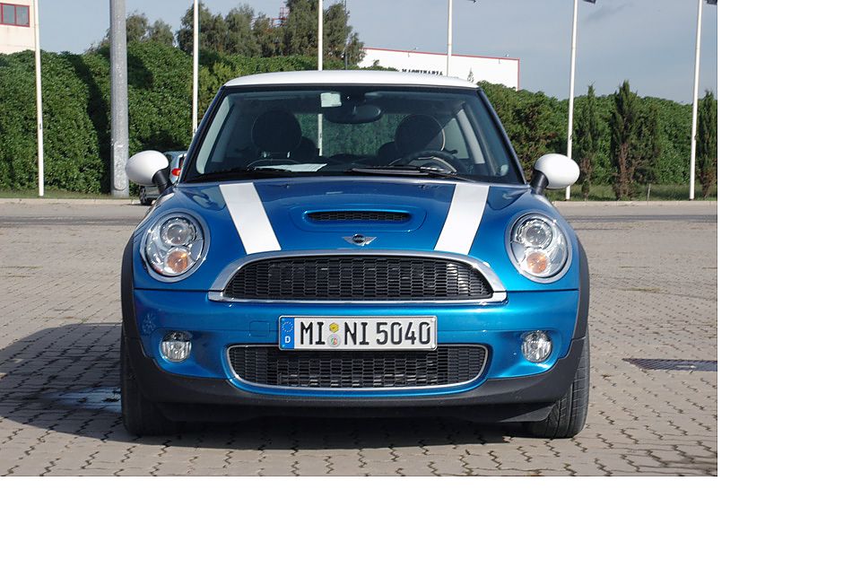 新MINI COOPERS外观