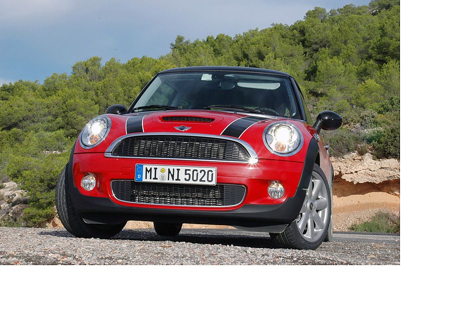 新MINI COOPERS外观