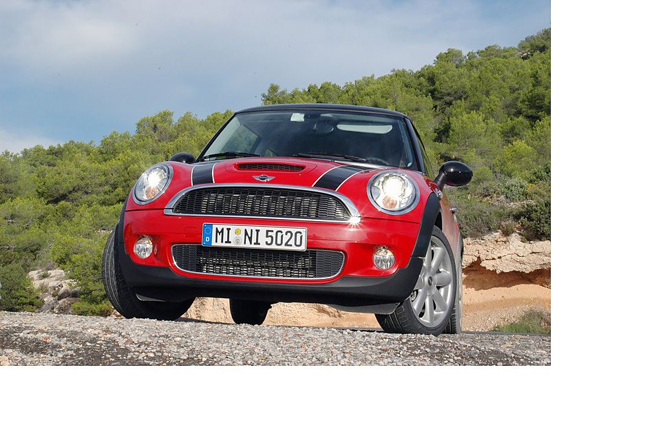 新MINI COOPERS外观