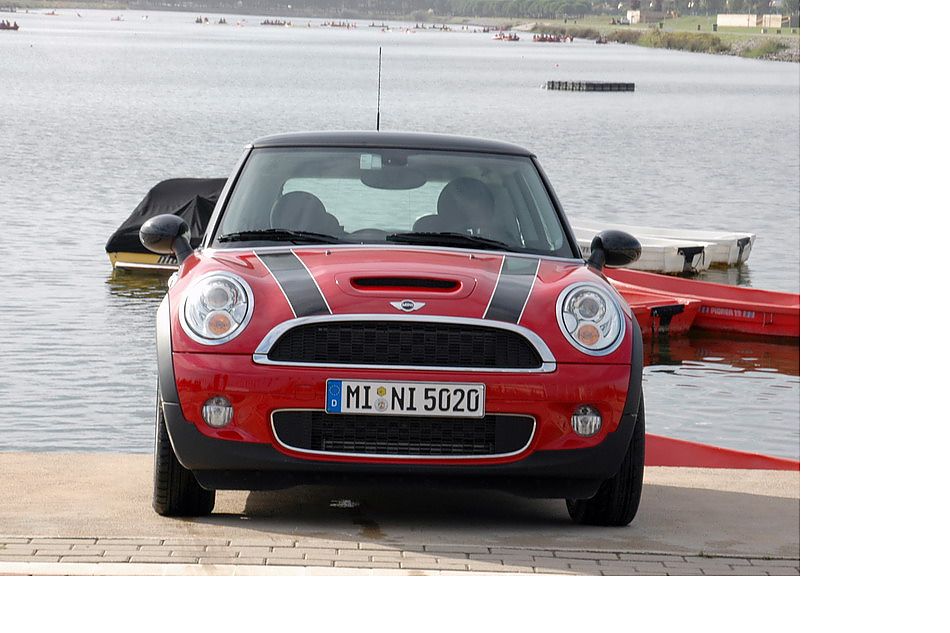 新MINI COOPERS外观
