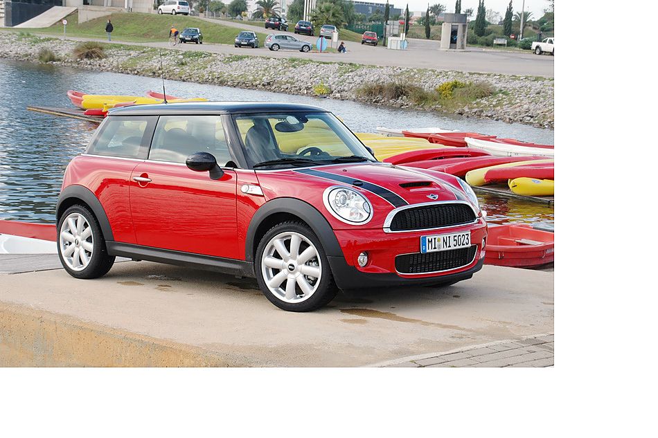 新MINI COOPERS外观