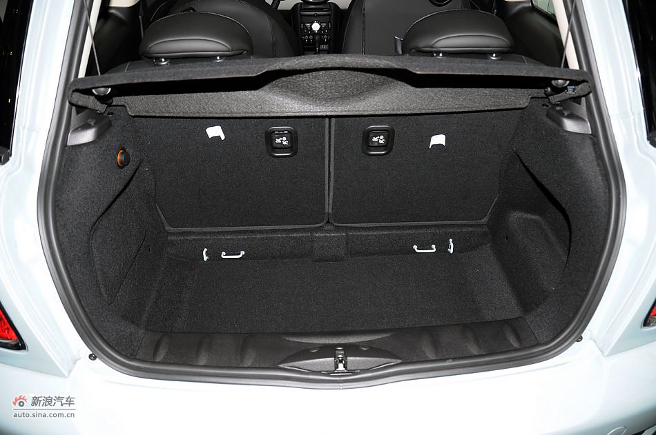 2011款MINI COOPER实拍