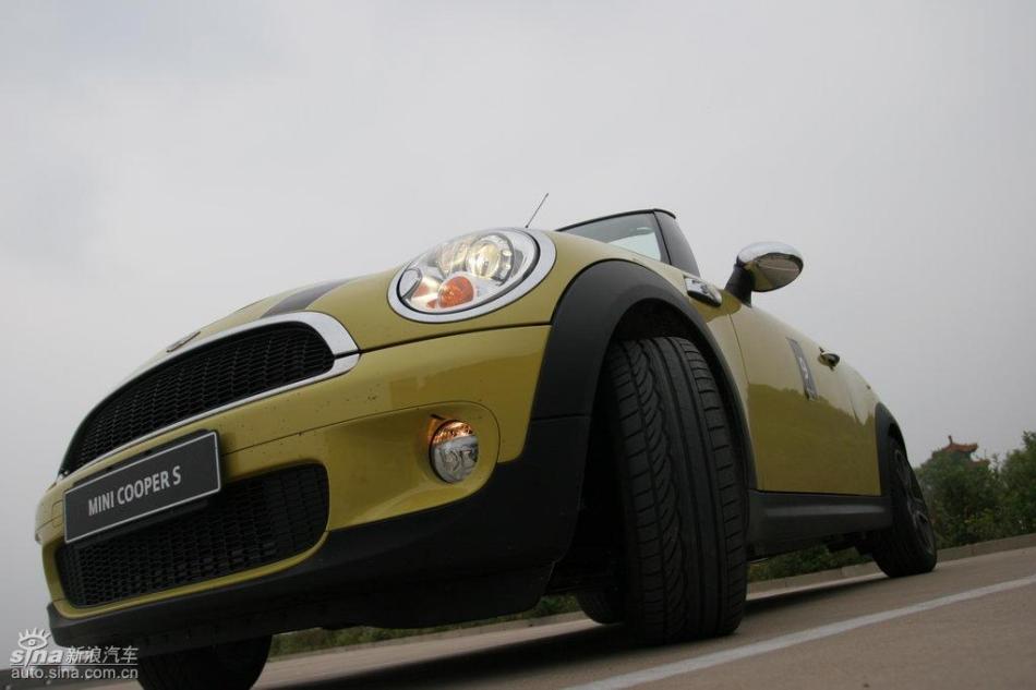 MINI Cooper S敞篷外观及细节