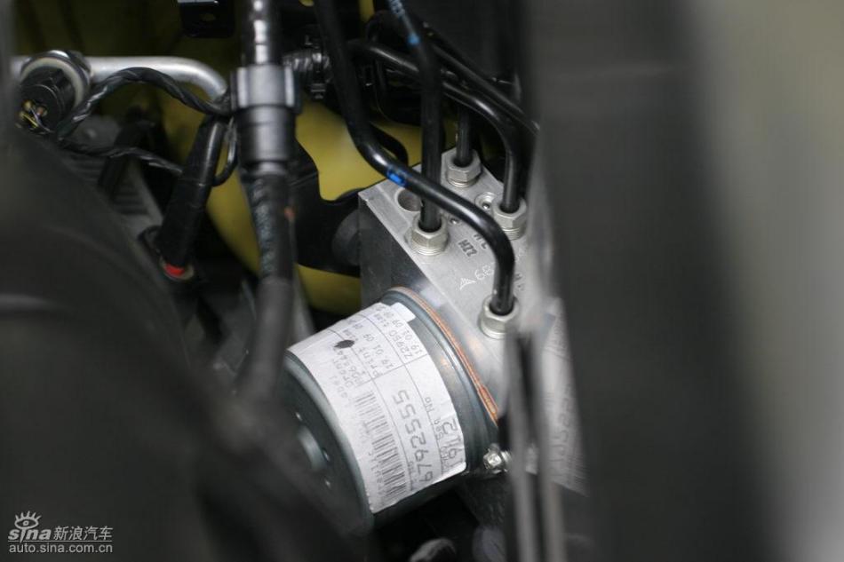 MINI Cooper S敞篷发动机