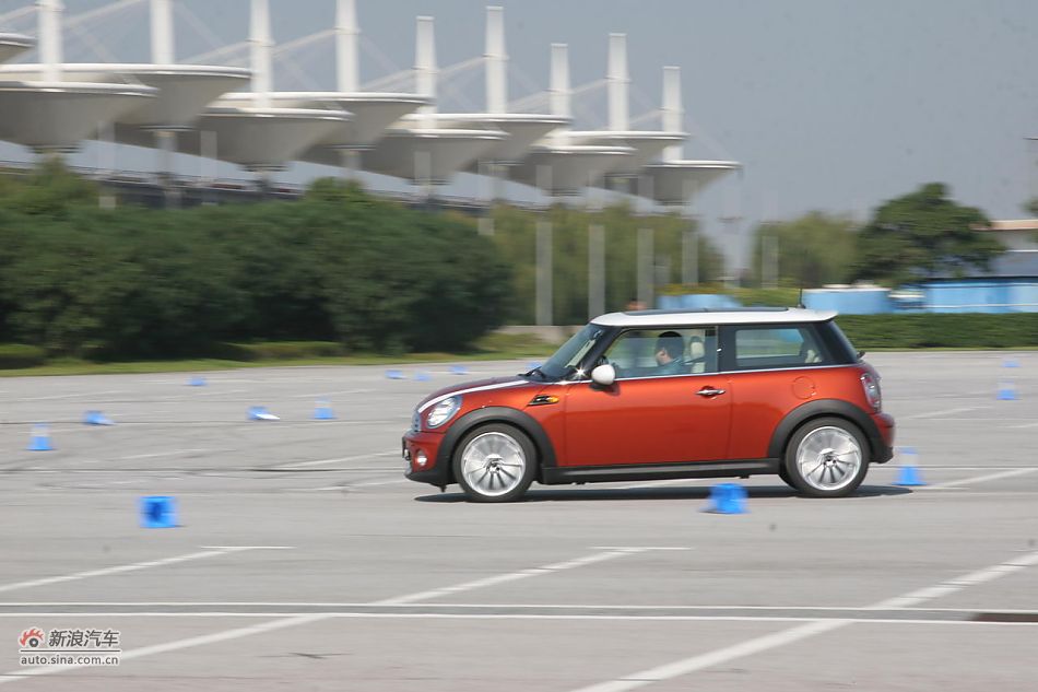 2011款MINI Cooper动态