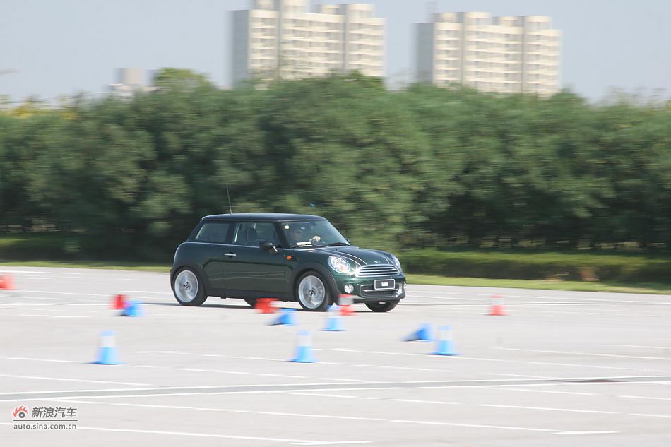 2011款MINI Cooper动态