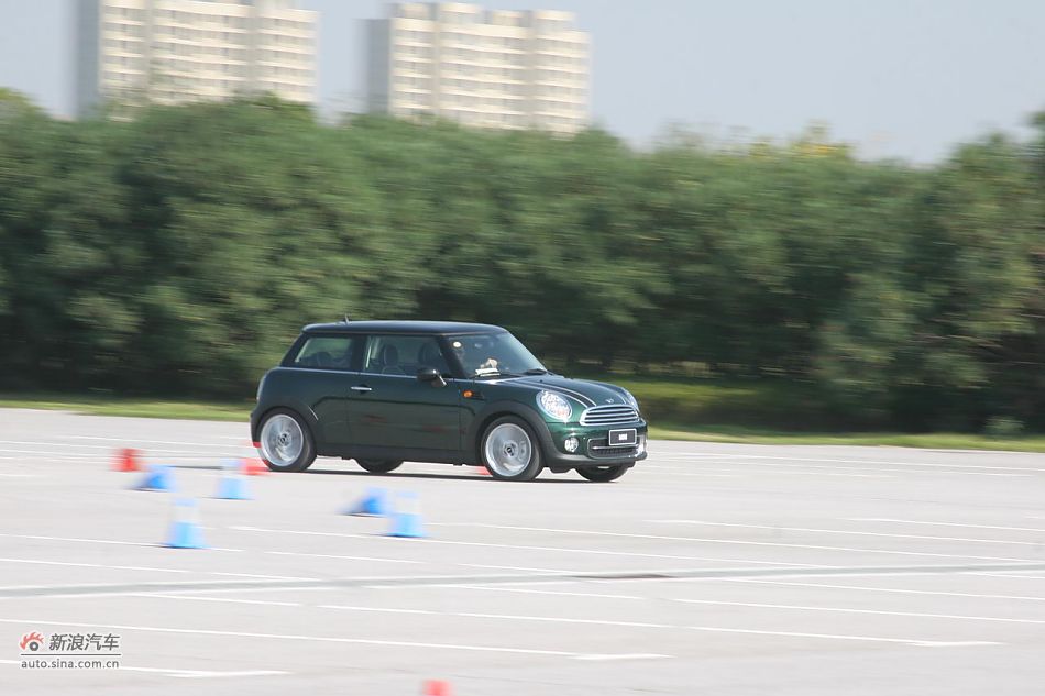 2011款MINI Cooper动态