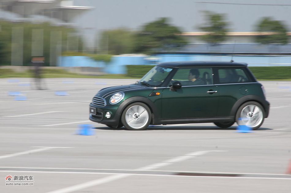 2011款MINI Cooper动态