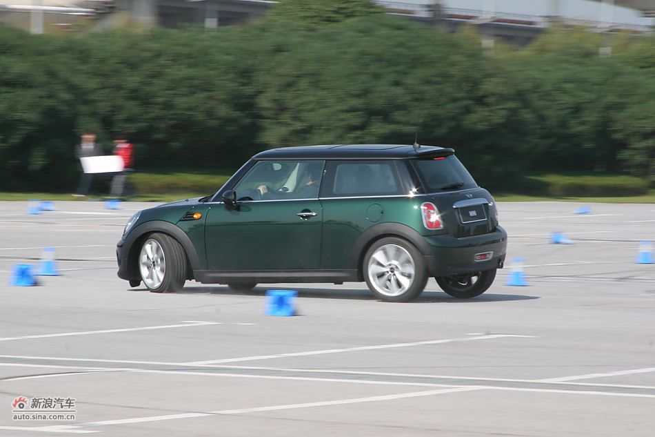 2011款MINI Cooper动态